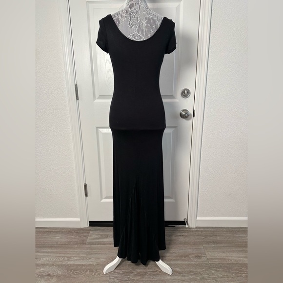 Hidden HEART, Maxi Dress, size small. - Picture 4 of 10